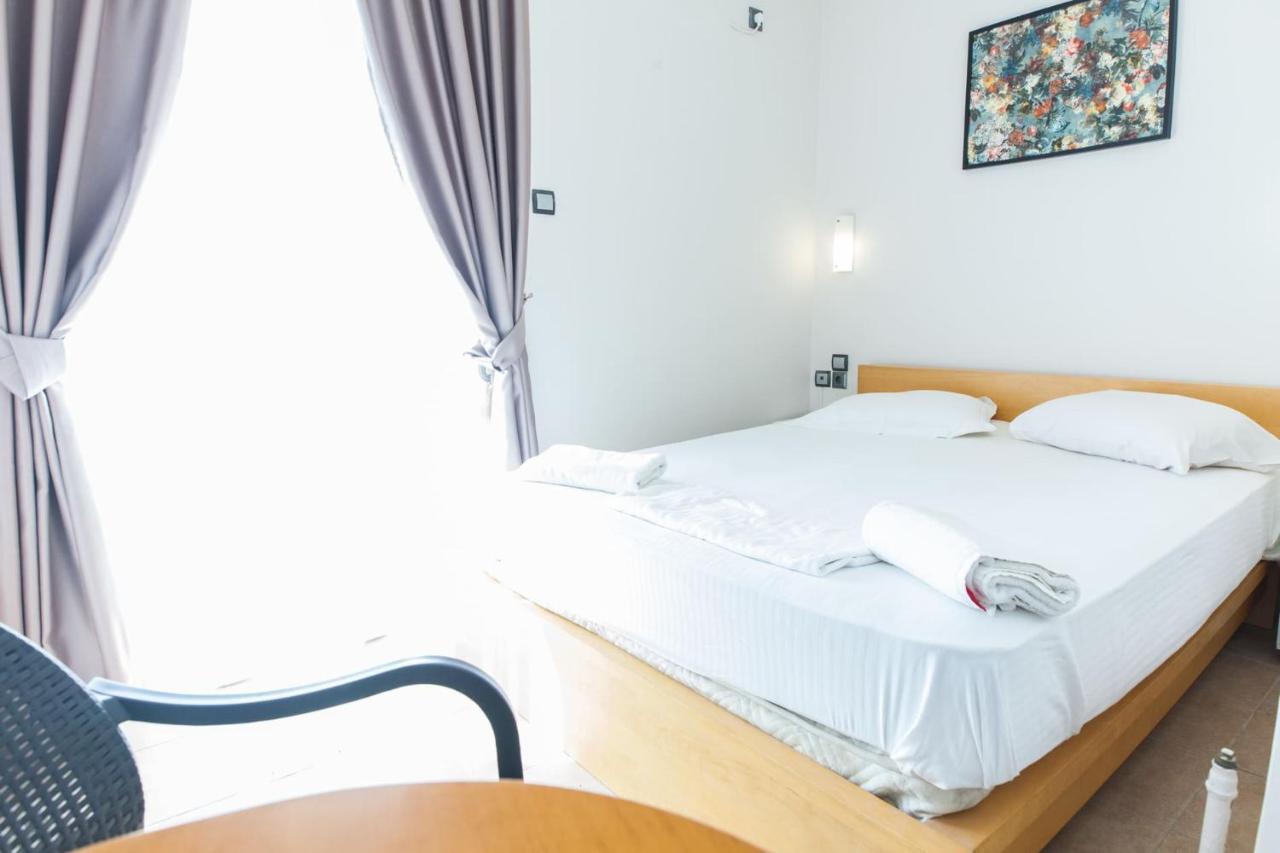 Silver Hotel Athens Double Room With Balcony מראה חיצוני תמונה