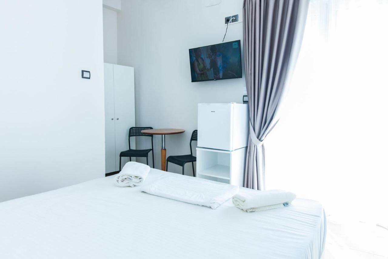 Silver Hotel Athens Double Room With Balcony מראה חיצוני תמונה
