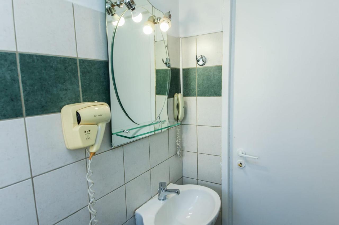 Silver Hotel Athens Double Room With Balcony מראה חיצוני תמונה